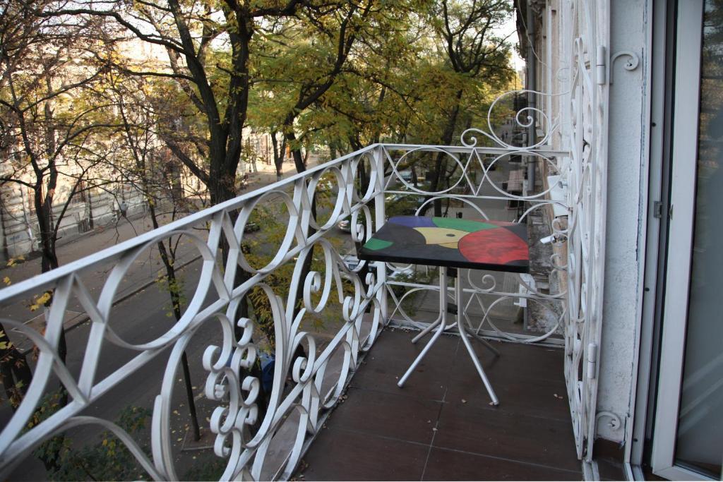 Апарт-Отель "Костанди" Odessa Bilik gambar